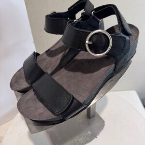 Munro M491581 Sintra Black Calf Leather  Sandals SIZE 7m Brand New